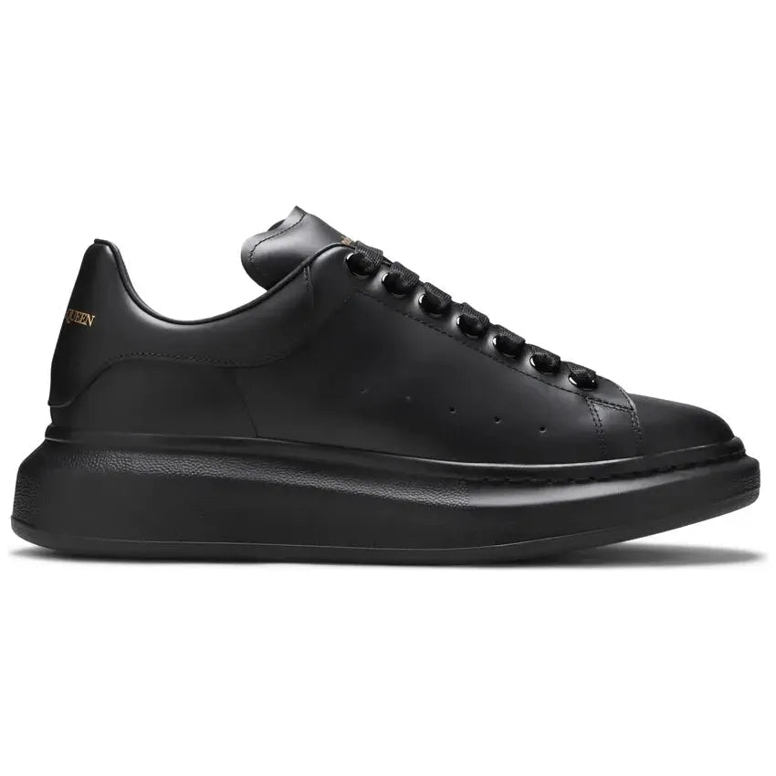 Alexander McQueen "All Black"