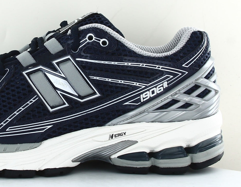 New Balance 1906 Bleu Marine Argent