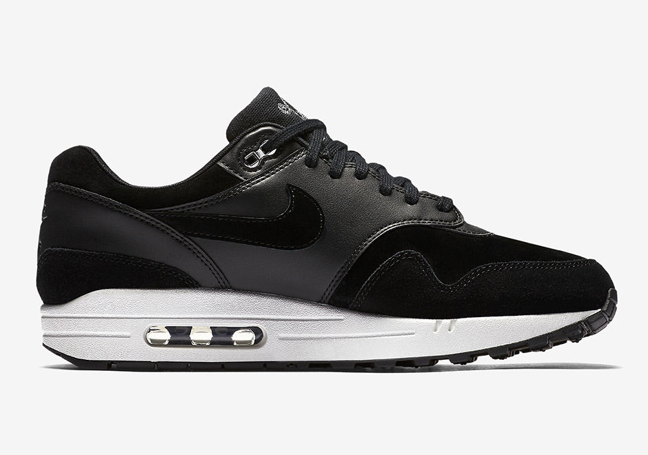 Nike Air Max 1 Rebel Skulls