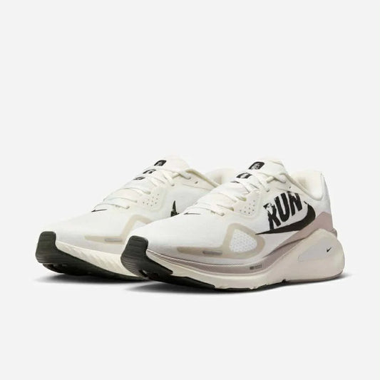 SNEAKER AIR ZOOM STRUCTURE 26