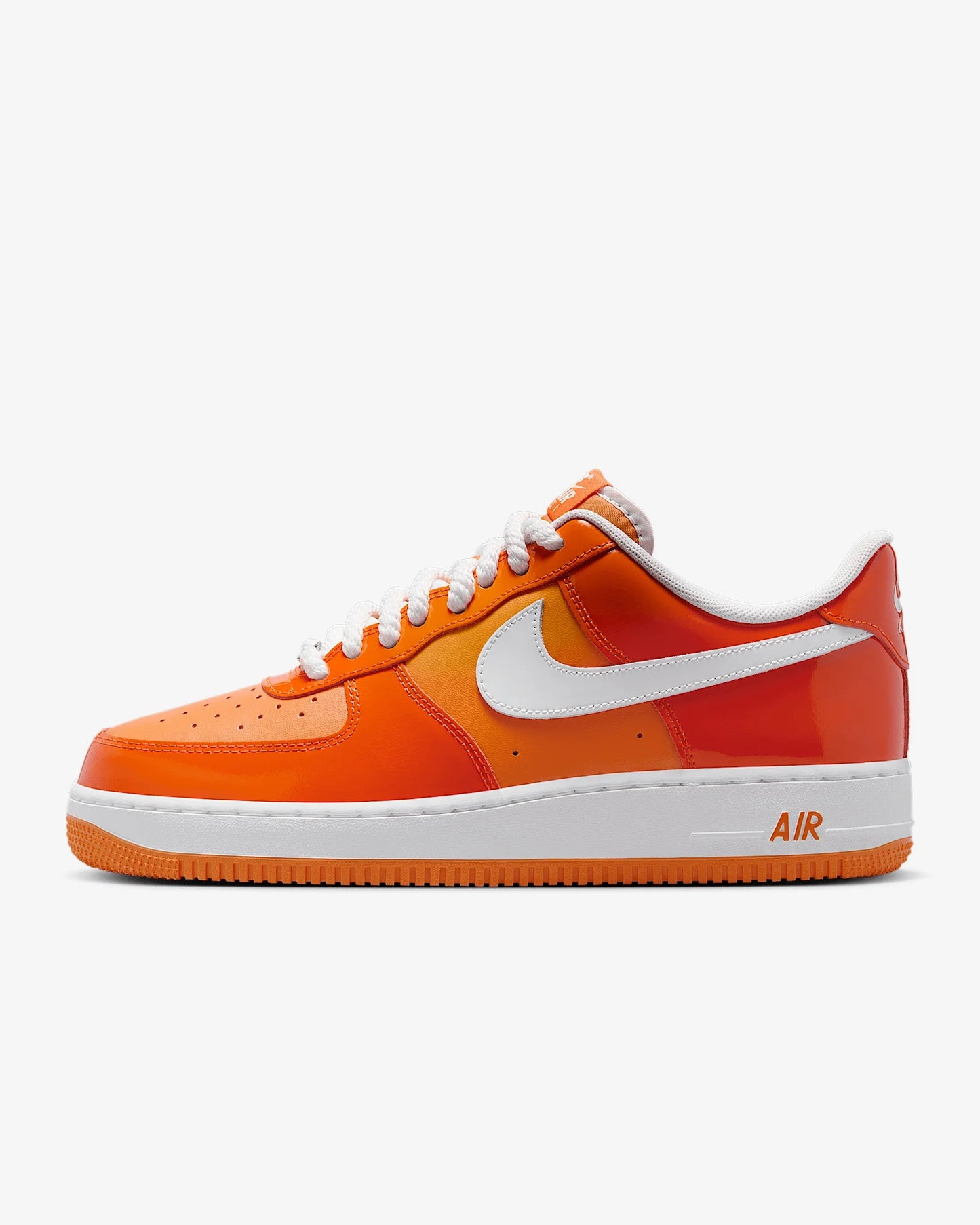 Nike Air Force 1 Low '07 effet verni orange/blanc