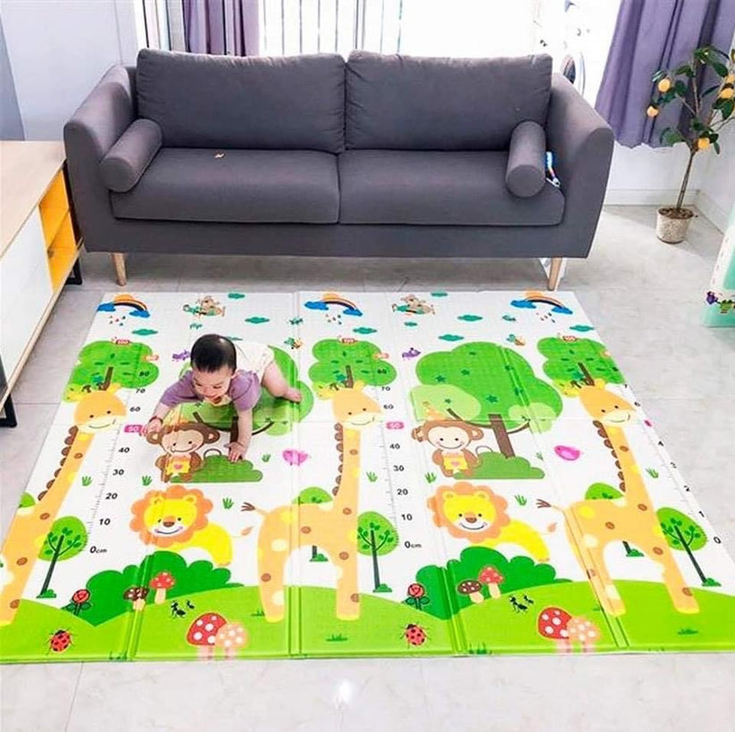 Tapis de sol pliable pour bébé et les tout-petit épais avec mousses Antidérapantes, imperméables a l'eau. Crée l'espace idéale de jeux pour vos enfants.