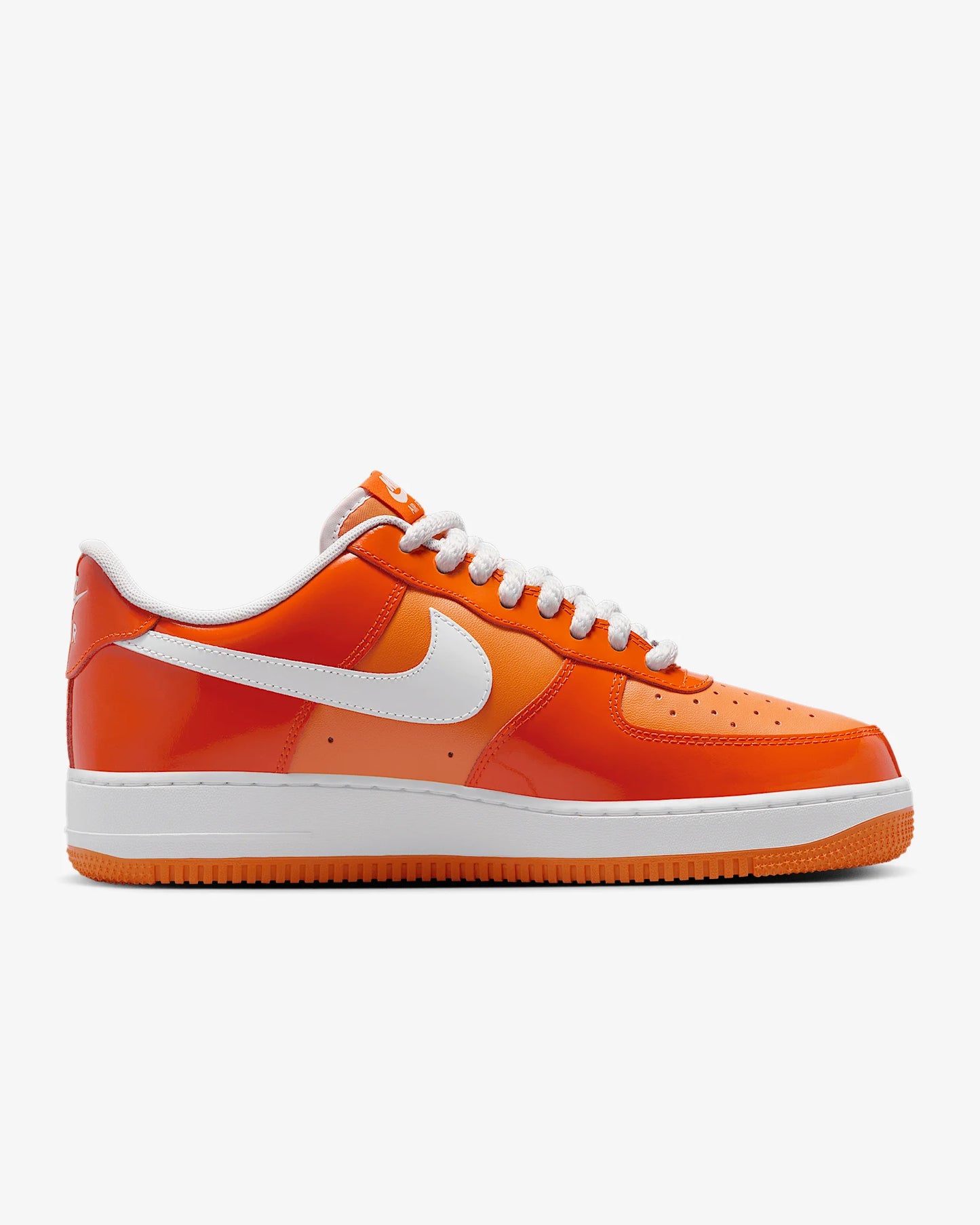 Nike Air Force 1 Low '07 effet verni orange/blanc