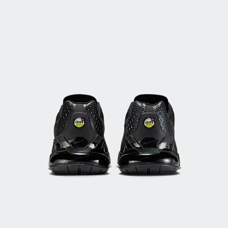 Nike Air Max Phoenix "Black