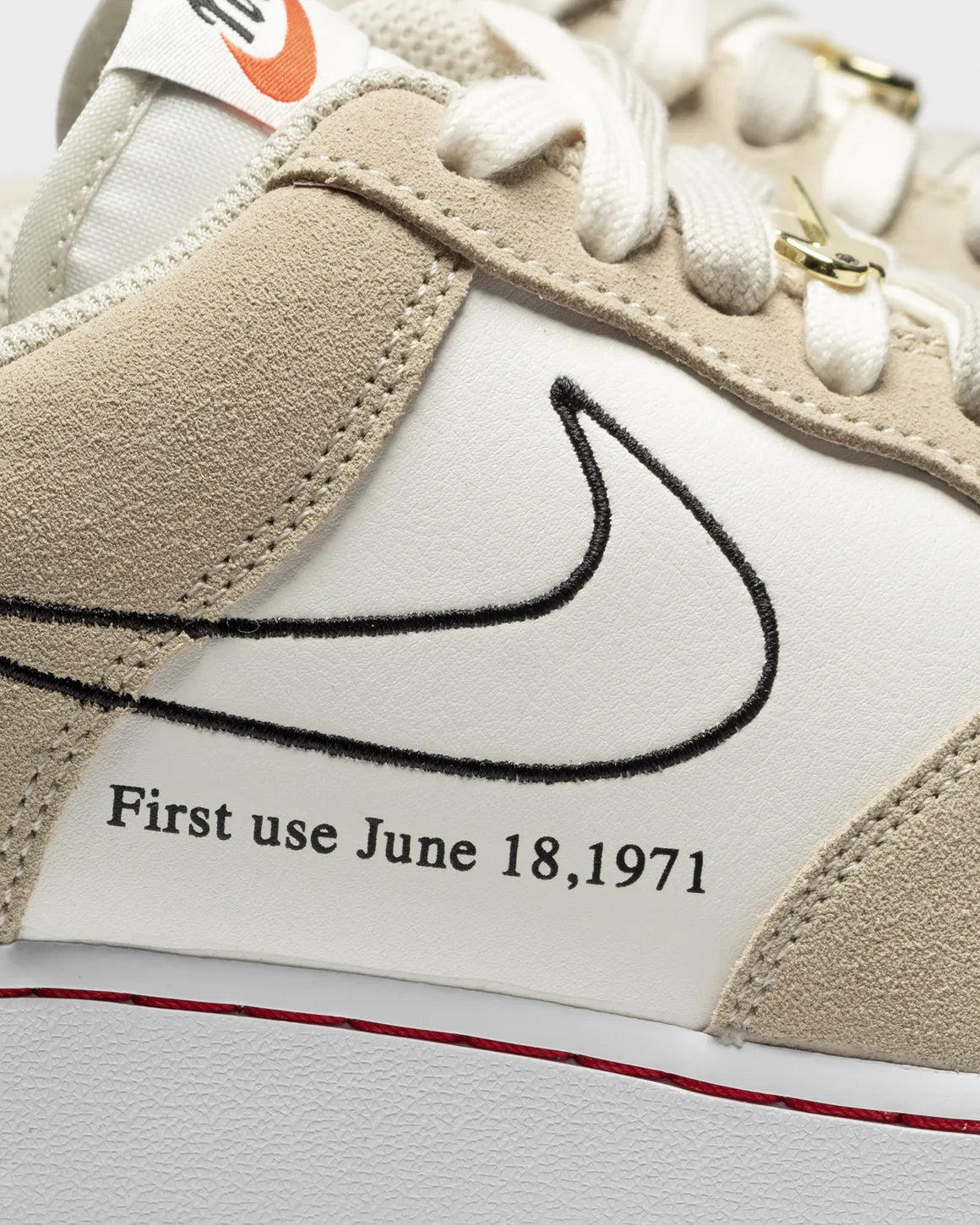 NikeAir Force 1 '07 LV8 "First