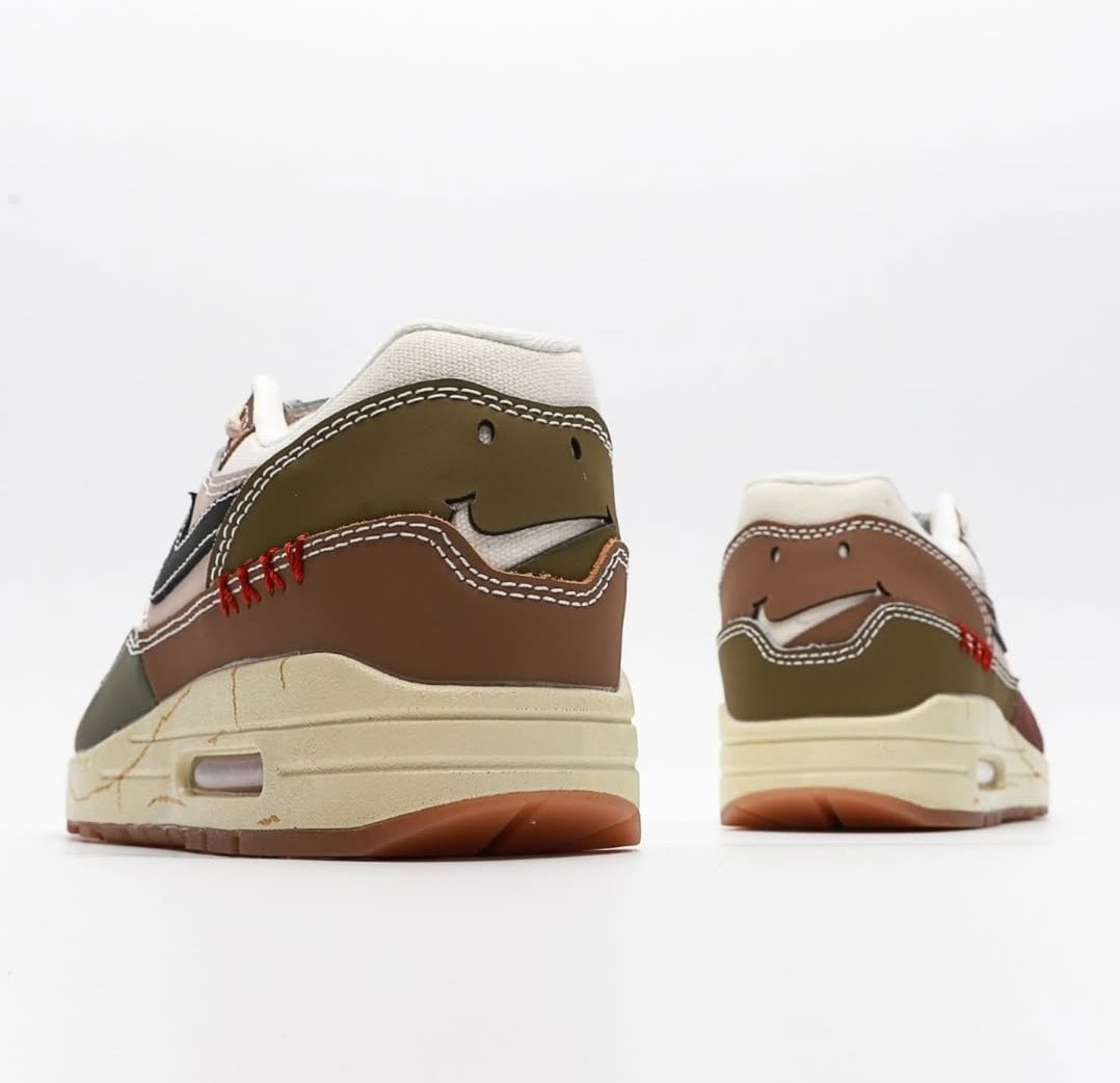 Nike Air Max 1 Premium